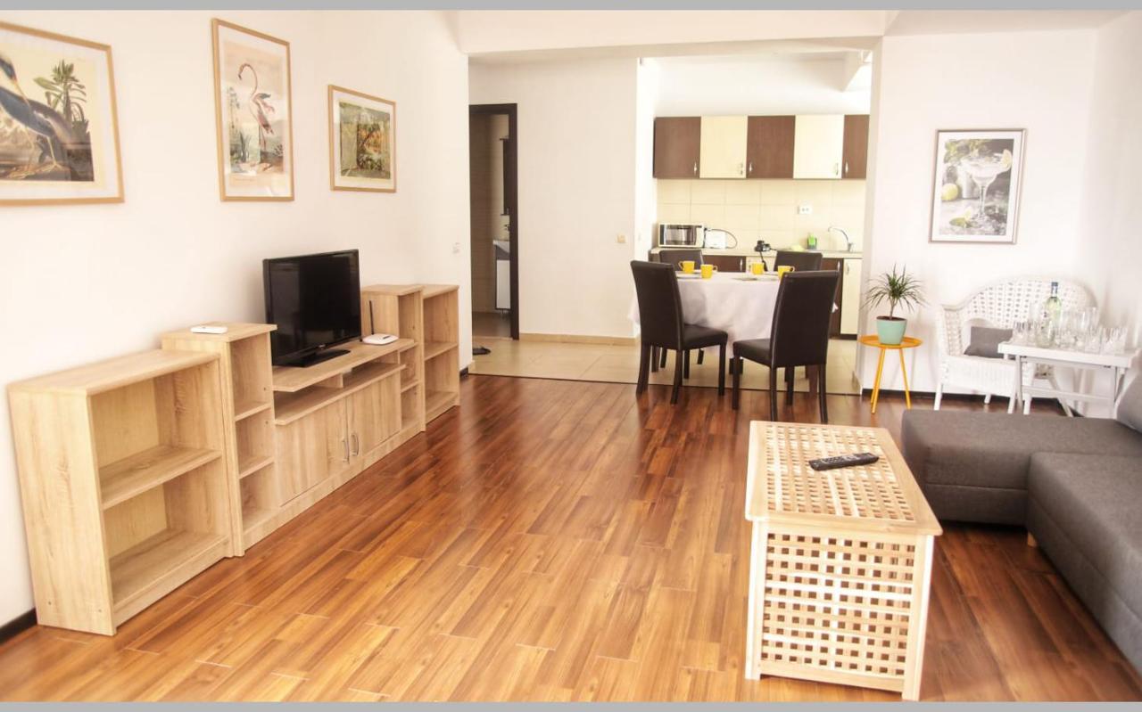 Nor Apartments Summerland Mamaia Exterior photo