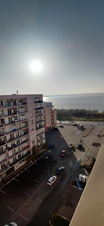 Nor Apartments Summerland Mamaia Exterior photo